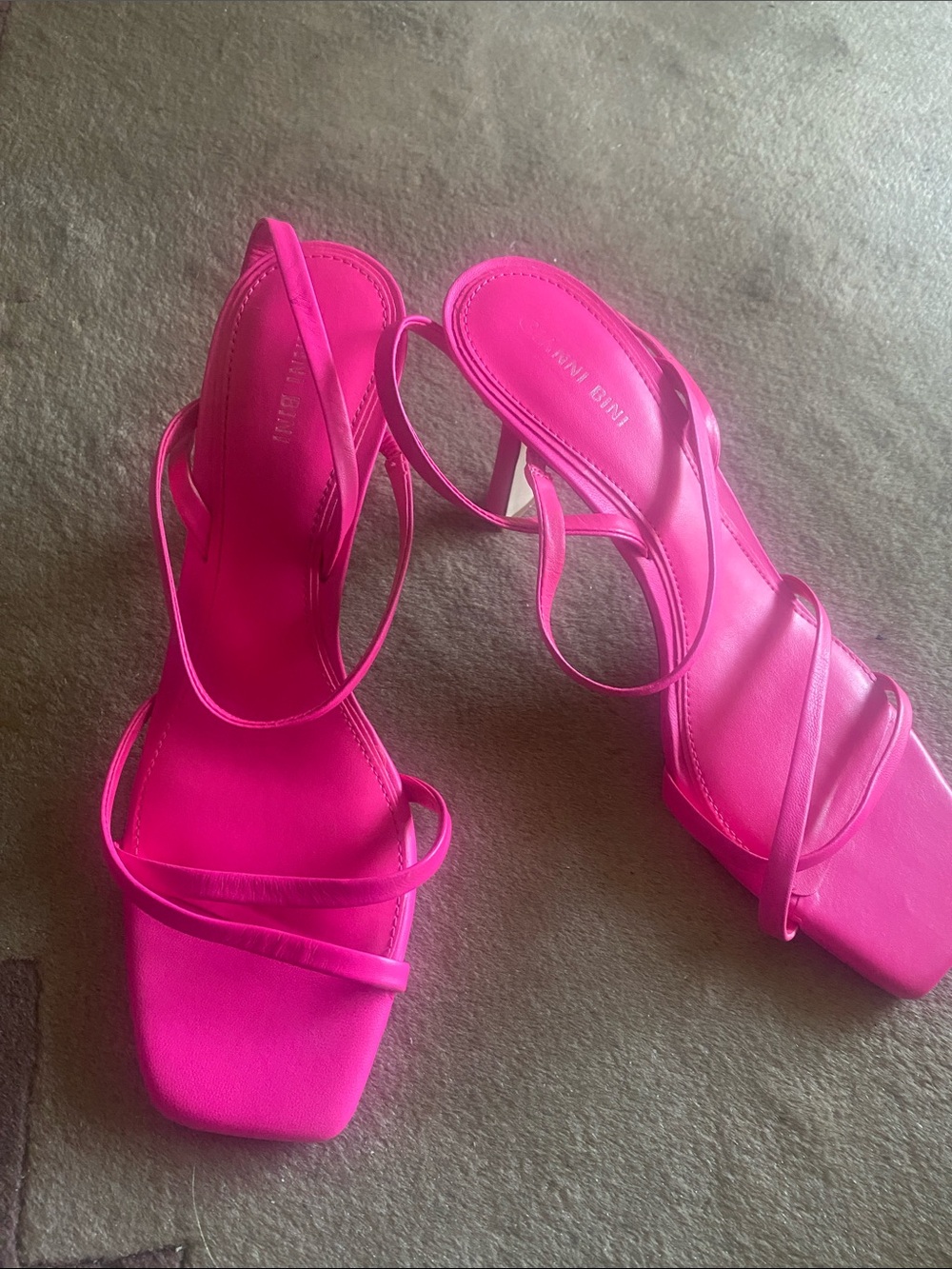Gianni Bini Hot Pink Strappy Heeled Sandals 10M